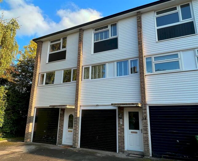 3 Bedroom Terraced House To Rent In Chapel Street, Duffield, Belper, DE56