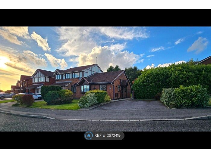 2 Bedroom Bungalow To Rent In Waterfield Way, Failsworth, Manchester, M35