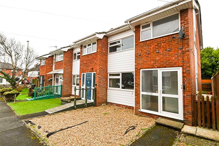 3 Bedroom End Of Terrace House For Sale In Manor Farm Close, New Milton, Hampshire, BH25