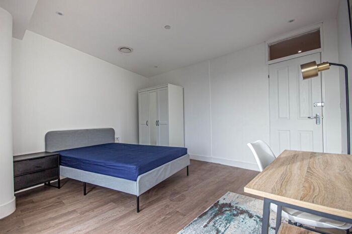 2 Bedroom Apartment To Rent In Hadrians Tower, Rutherford Street, Newcastle Upon Tyne, Northumberland, NE4