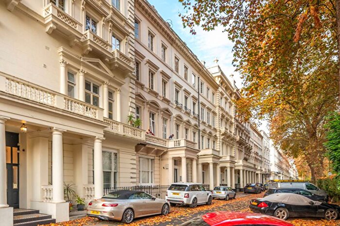 Studio For Sale In Westbourne Terrace, Lancaster Gate, London, W2