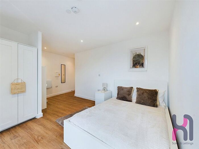 Studio To Rent In Cheltenham Place, Frederick Road, Salford, M6