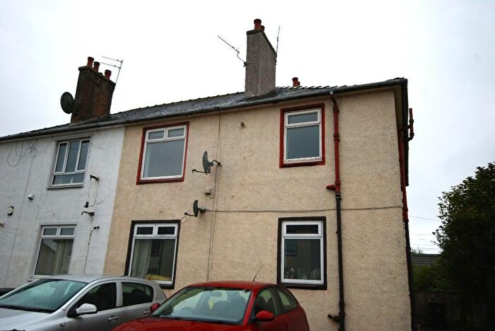 2 Bedroom Flat For Sale In Dirrans Terrace, Kilwinning, Ayrshire, KA13
