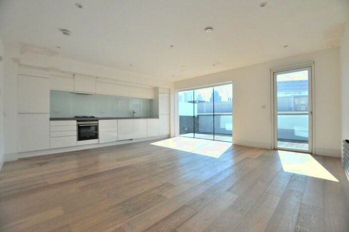 2 Bedroom Apartment To Rent In Great Eastern Street, London, EC2