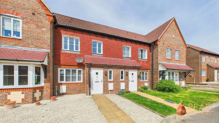 3 Bedroom Terraced House To Rent In The Poplars, Littlehampton, BN17