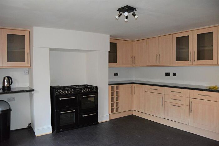 2 Bedroom Terraced House To Rent In Hope Street, Milnsbridge, Huddersfield, HD3