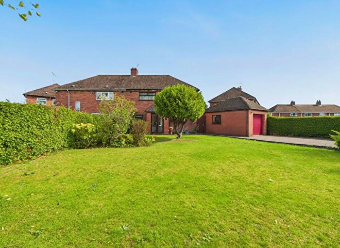 3 Bedroom Semi-Detached House For Sale In Church Lane, Backford, CH2