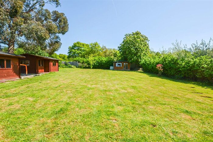 4 Bedroom Detached House For Sale In Lower Dunton Road, Bulphan, Upminster, RM14