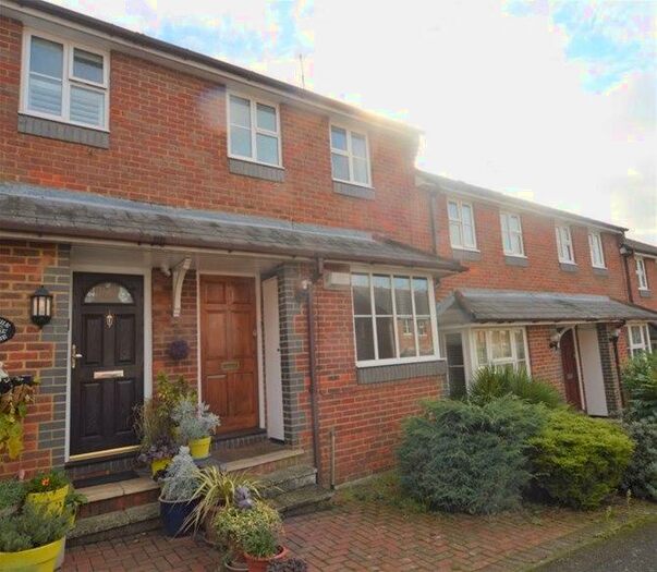 2 Bedroom House To Rent In De Tany Court, St Albans, AL1