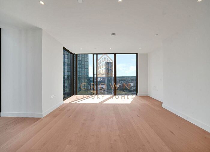 2 Bedroom Apartment To Rent In Harcourt Tower, Sqp, Canary Wharf, E14