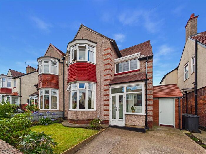 3 Bedroom Semi-Detached House For Sale In Ashbrooke, Monkseaton, NE25