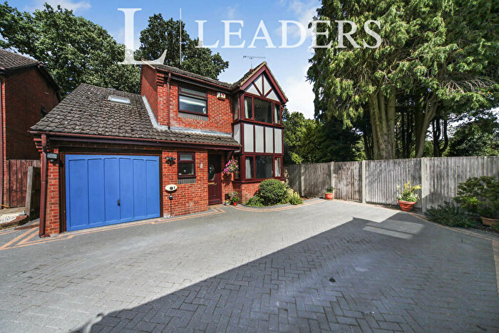 4 Bedroom Property To Rent In The Orchard Slip End -, LU1