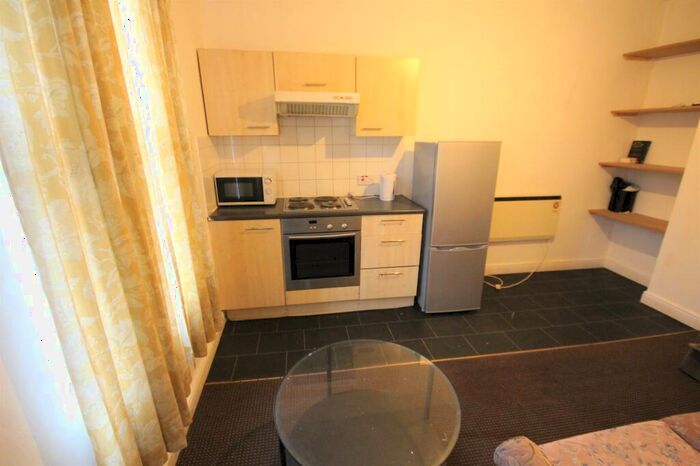 1 Bedroom Flat To Rent In Harlech Street, Leeds, West Yorkshire, LS11