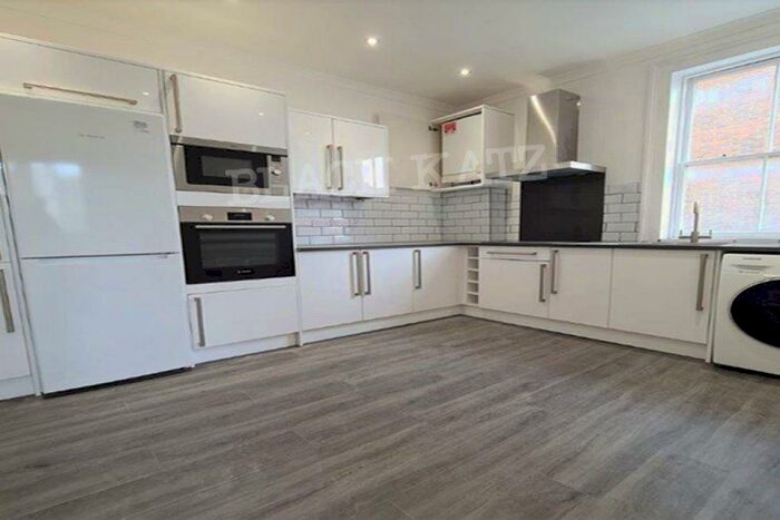 2 Bedroom Flat To Rent In Royal College Street, NW1