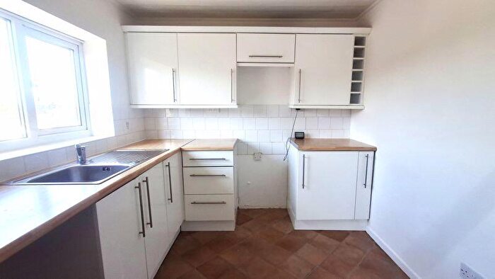 2 Bedroom Flat For Sale In Church View, Ollerton, NG22