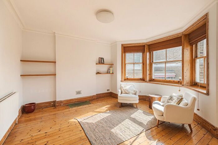 1 Bedroom Flat To Rent In King Edward Mansions, Fulham Road, SW6