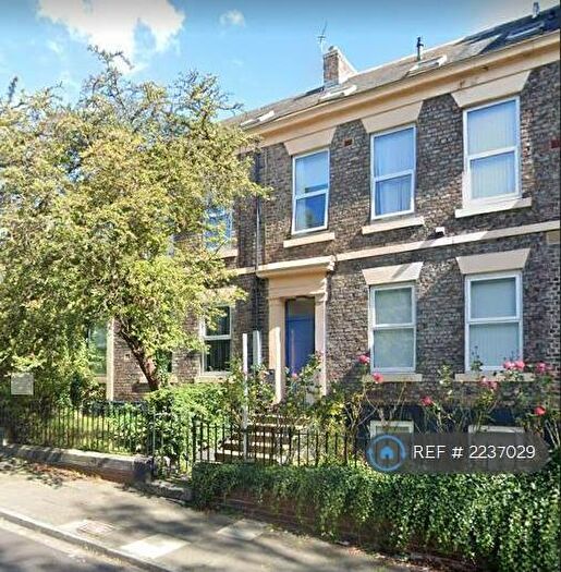 2 Bedroom Flat To Rent In Hawthorn Terrace, Newcastle Upon Tyne, NE4