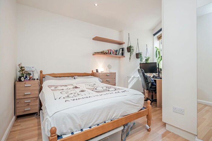 2 Bedroom Flat To Rent In Balfour Street, London, SE17