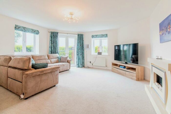 2 Bedroom Apartment To Rent In Quebec Quay, Liverpool, Merseyside, L3