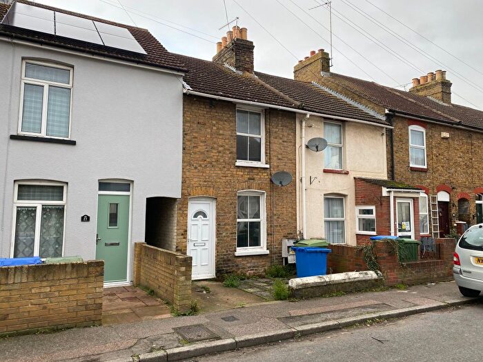2 Bedroom Terraced House To Rent In Bayford Road, Sittingbourne, Kent, ME10