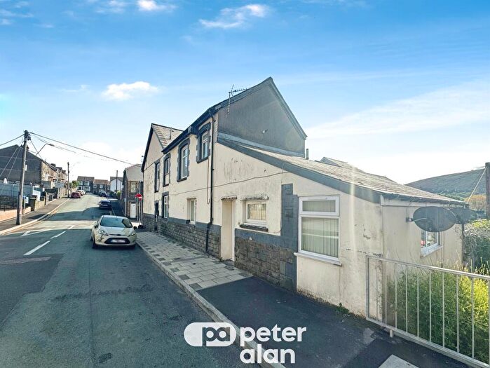 5 Bedroom End Of Terrace House For Sale In Margaret Street, Abercynon, Mountain Ash, CF45