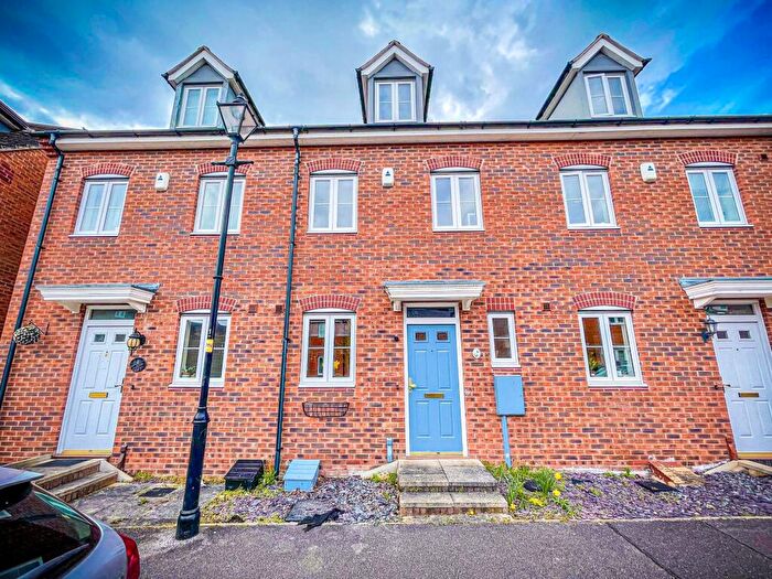 3 Bedroom Town House To Rent In Whitebeam Drive, Witham St. Hughs, Lincoln, LN6