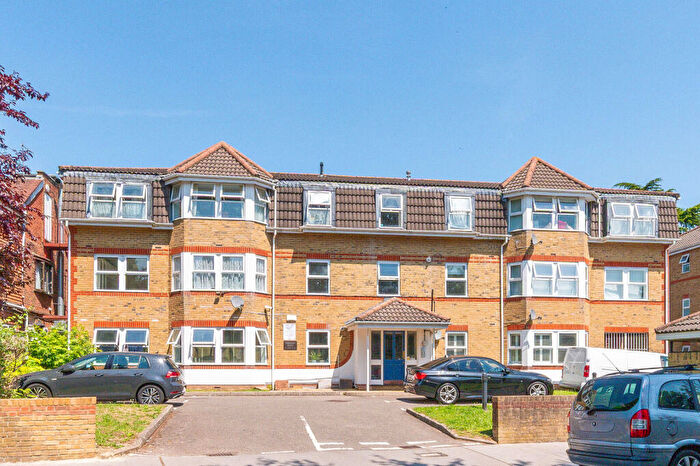2 Bedroom Flat For Sale In St. Augustine's Avenue, South Croydon, CR2