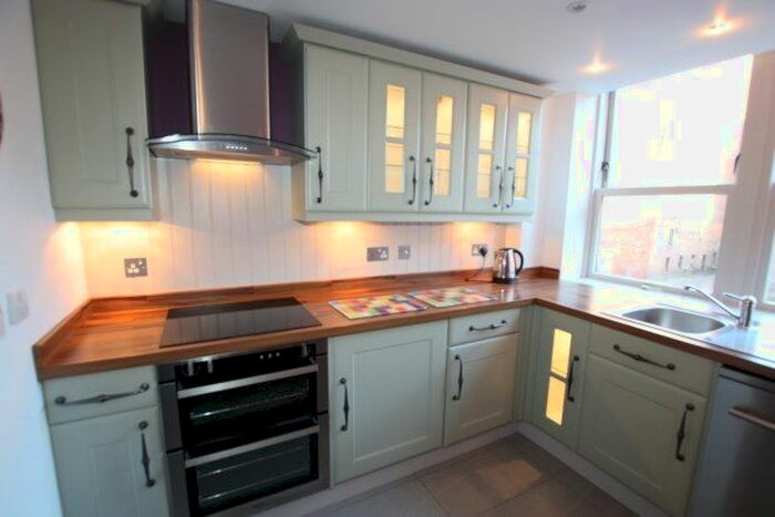 2 Bedroom Flat To Rent In Peter Street, Dundee, DD1