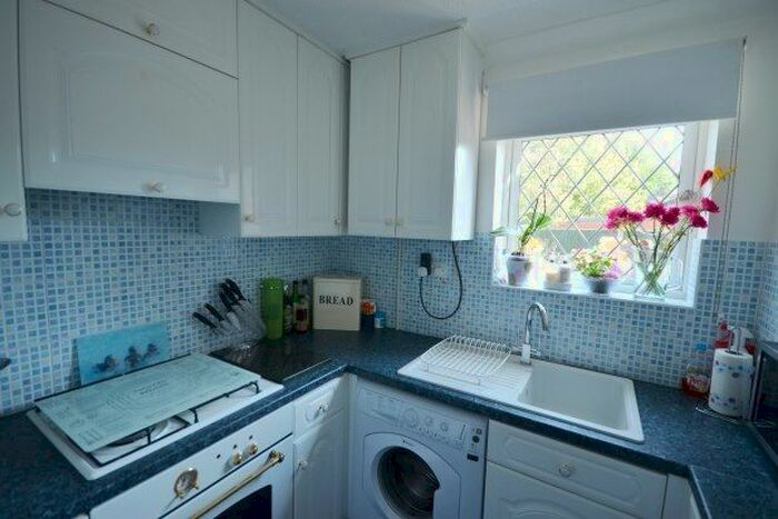 1 Bedroom Property To Rent In The Everglades, Gillingham, ME7