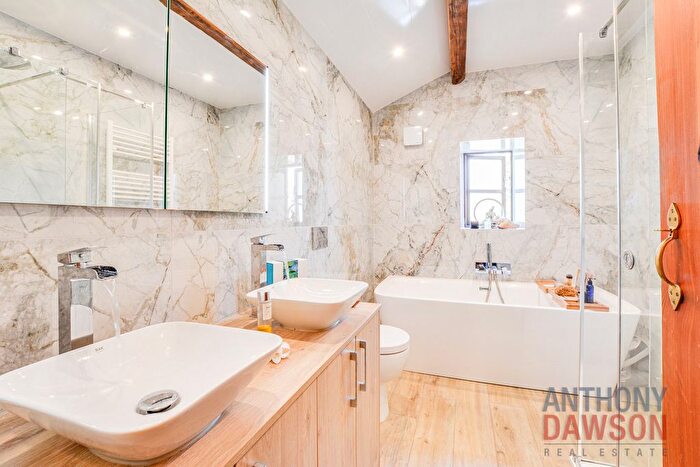 4 Bedroom Detached House To Rent In One Tree, Barley, BB9