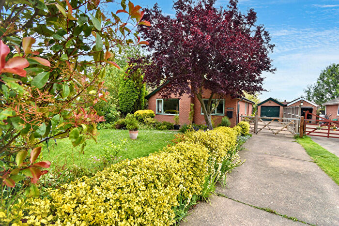 3 Bedroom Detached Bungalow For Sale In Park Lane, Manby, LN11