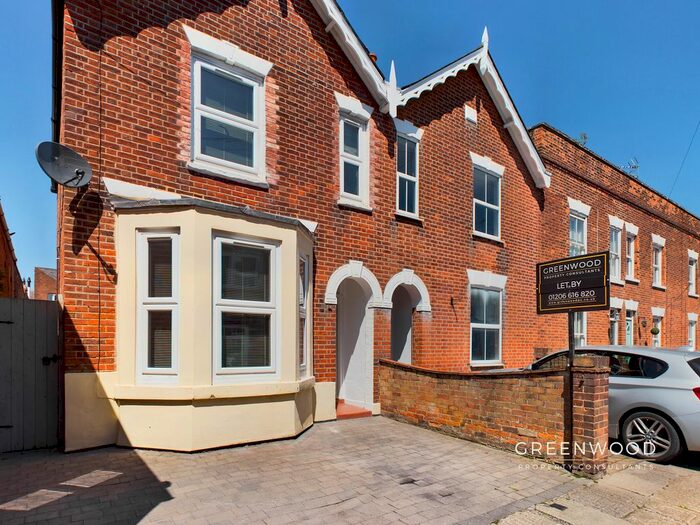 2 Bedroom End Of Terrace House To Rent In Manor Road, Colchester, CO3