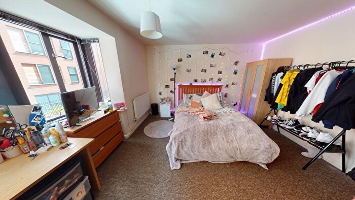 2 Bedroom Flat To Rent In Royal Victoria Court Gamble Street, Nottingham, NG7