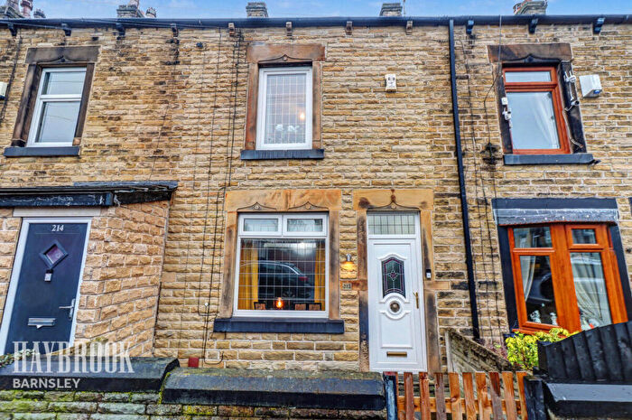 3 Bedroom Terraced House For Sale In Darton Lane, Mapplewell, S75