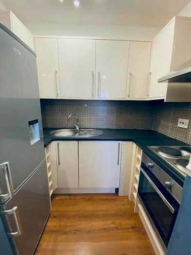 1 Bedroom Flat To Rent In Corfield Street, Bethnal Green Road, Whitechapel, Stepney Green, Hackney, London, E2
