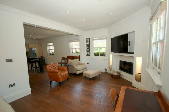 2 Bedroom Apartment To Rent In The Crown Apartment, High Street, Chalfont St. Giles, Buckinghamshire, HP8
