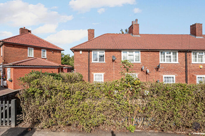 1 Bedroom Maisonette To Rent In Crowland Walk, Morden, SM4