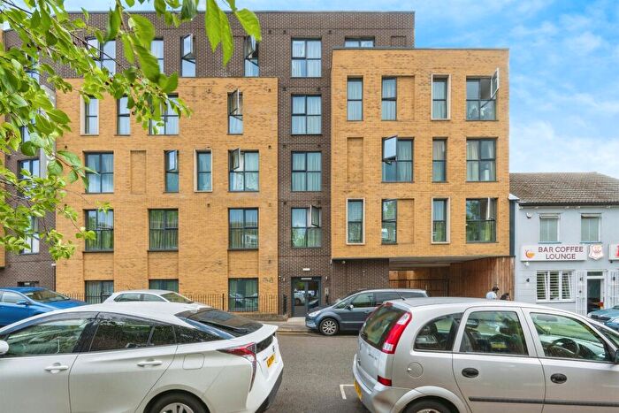 1 Bedroom Flat For Sale In Dudley Street, Luton, LU2