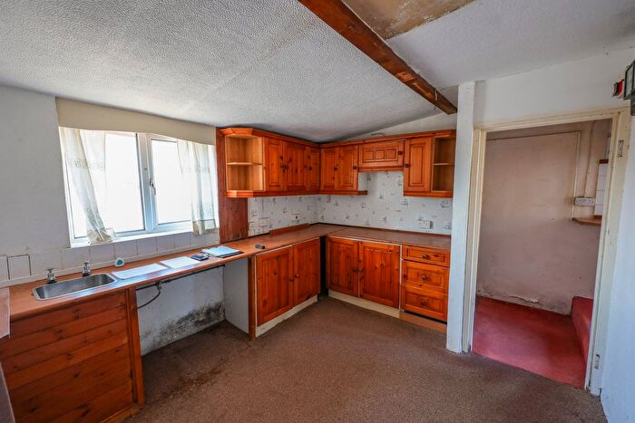 1 Bedroom Detached Bungalow For Sale In Holmbush Road, St Austell, PL25