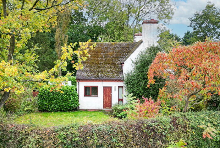 3 Bedroom Detached House For Sale In Astwood Lane, Astwood Bank, B96