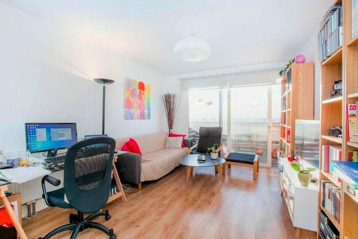 2 Bedroom Flat To Rent In London Road, Barking, IG11