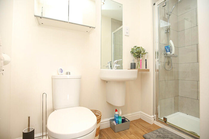 3 Bedroom End Of Terrace House For Sale In Bowler Close, Atherstone, CV9