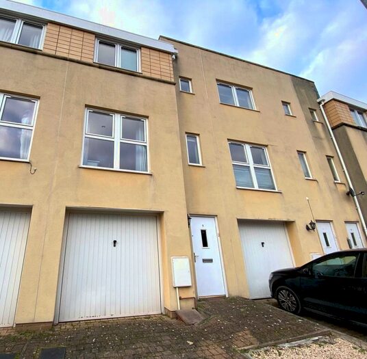 1 Bedroom House To Rent In Richmond Court, Exeter, Devon, EX4