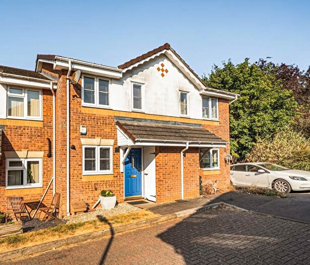 2 Bedroom Terraced House For Sale In Violet Close, Chandler's Ford, SO53