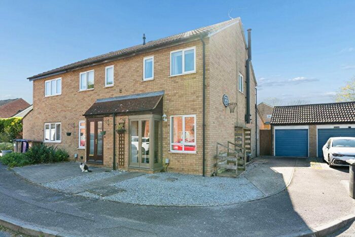 3 Bedroom End Of Terrace House For Sale In Maltings Close, Baldock, SG7