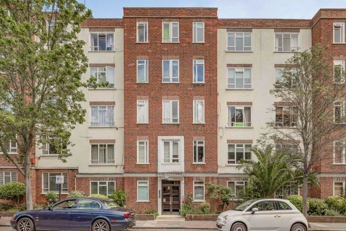 2 Bedroom Flat To Rent In Charlbert Street, St Johns Wood, NW8