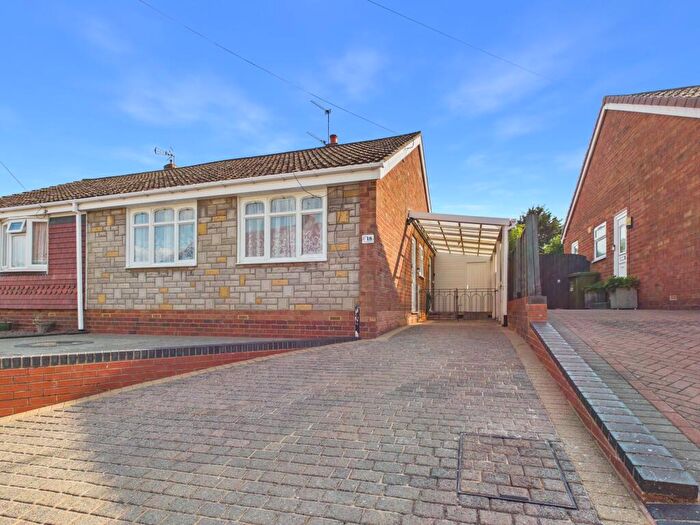 2 Bedroom Semi-Detached Bungalow For Sale In Richmond Road, Bewdley, DY12