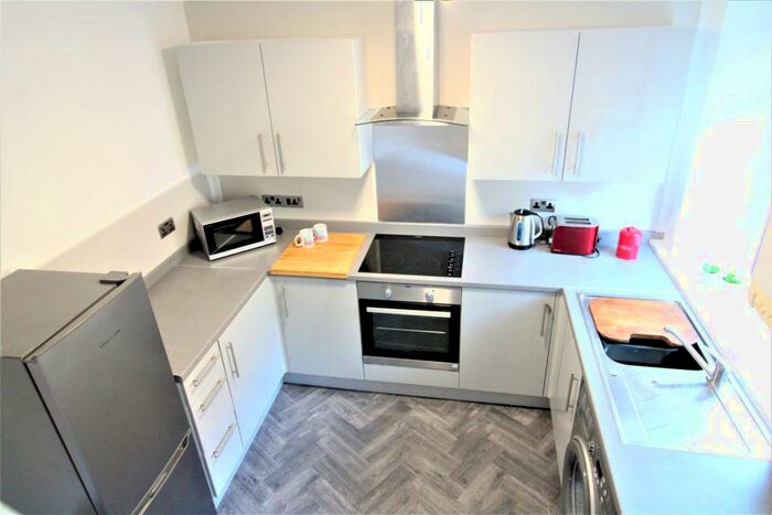 3 Bedroom Private Hall To Rent In Prospect, Lancaster, LA1