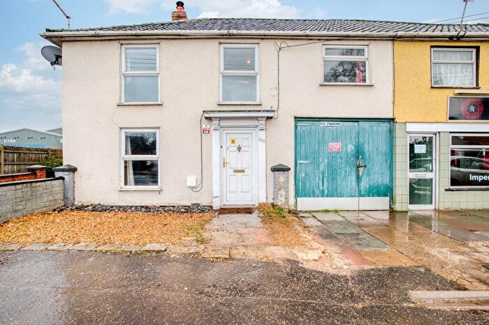 3 Bedroom Semi Detached House For Sale In Victoria Road, Diss, IP22