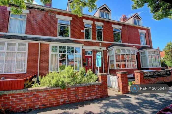 4 Bedroom Terraced House To Rent In Stamford Street, Manchester, M16